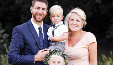 Happy family featured