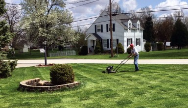 Checkerboard mowing