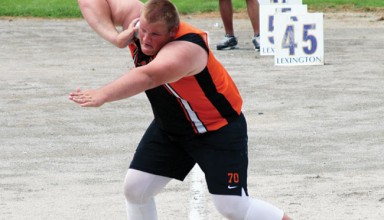 Shot put throw